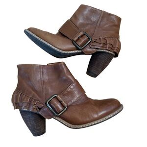 Miss Albright Philadelphia Cognac Leather Ruffle Ankle Boots size Women’s 6.5